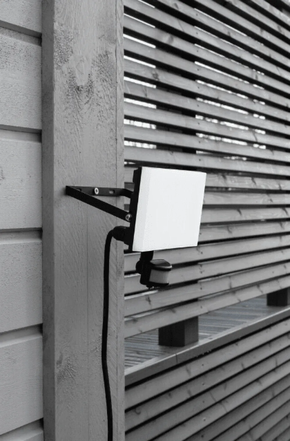 Sale Airam Airflood 30W utelampa Svart