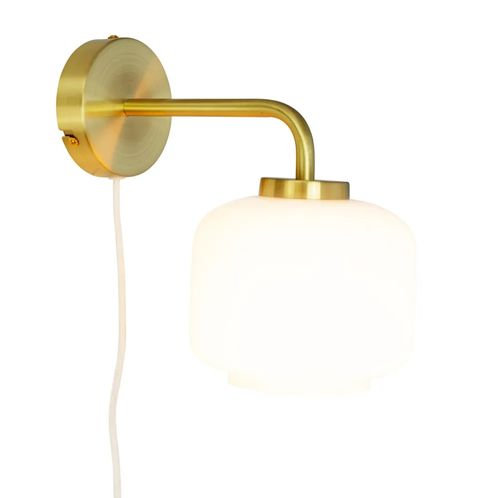 Hot Dyberg Larsen Arp Ø15 vägglampa Mässing