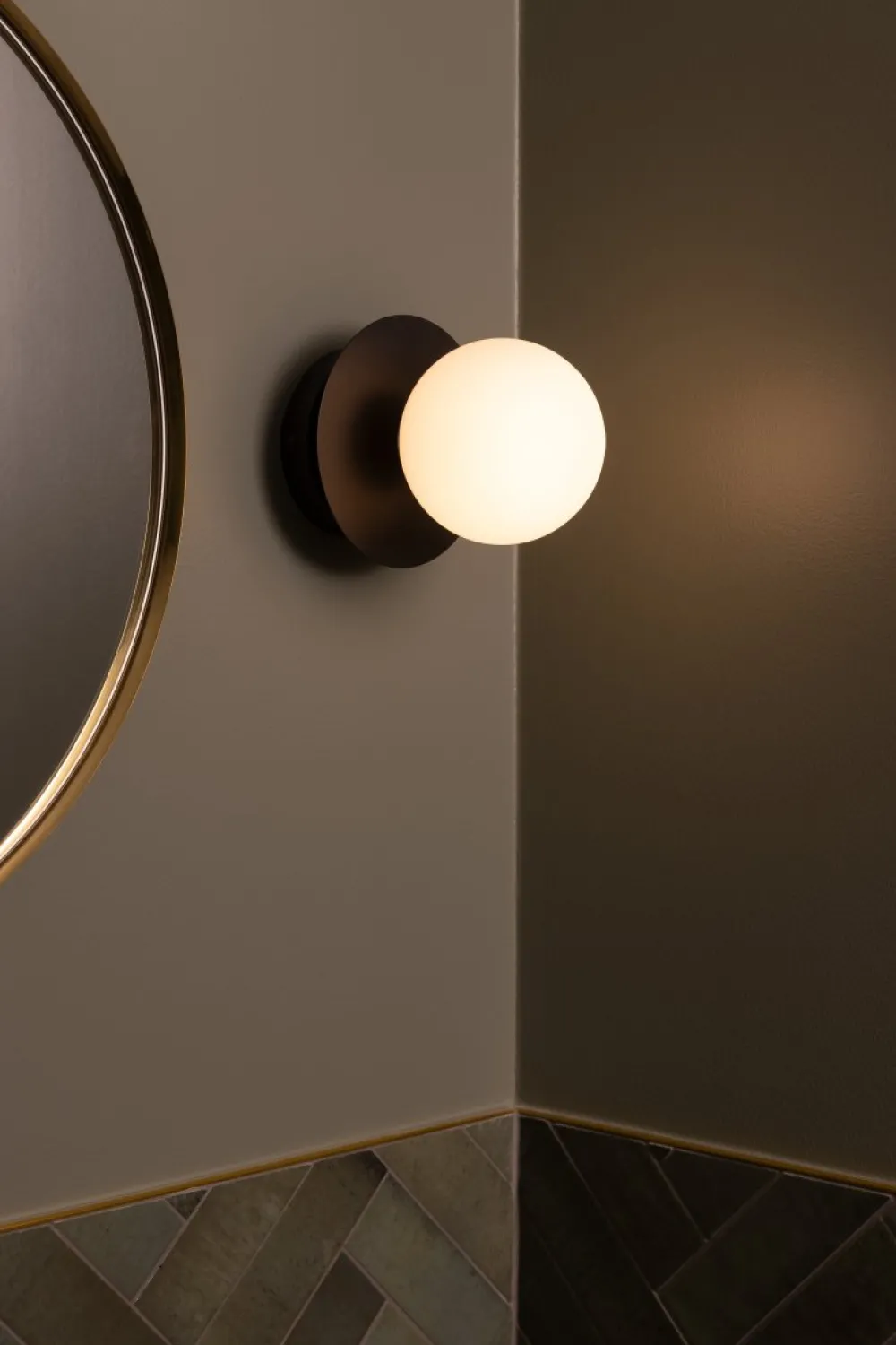 Hot Globen Lighting Art Deco Ø16 badrumslampa