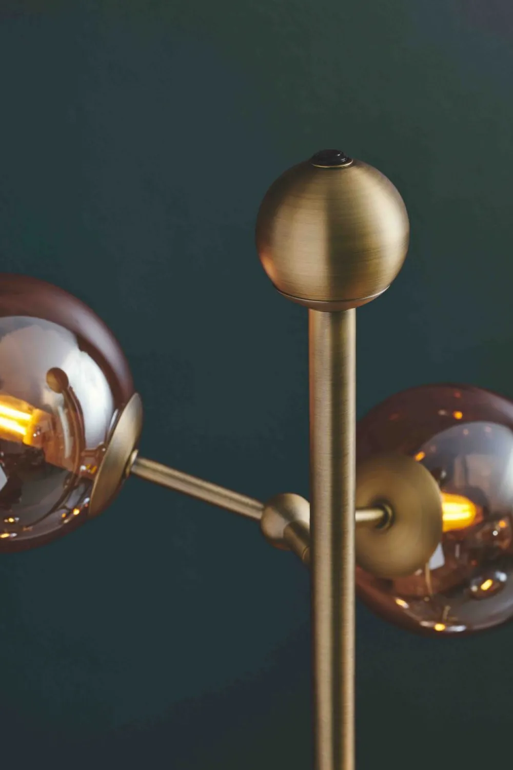 New Halo Design Atom golvlampa