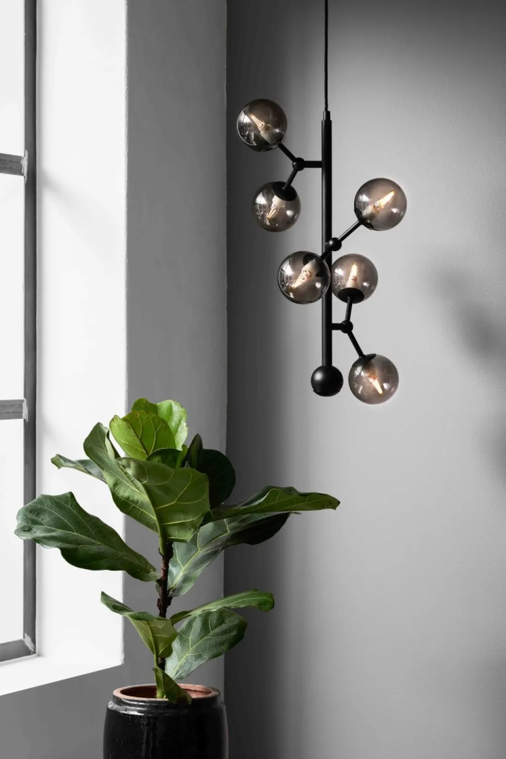 Halo Design Atom vertical Ø30 taklampa
