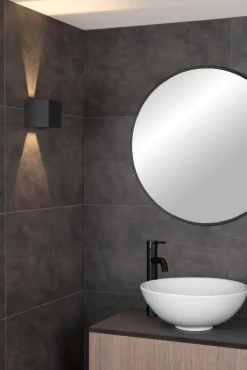 Clearance Lucide Axi 10cm badrumslampa Svart