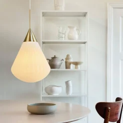 New Dyberg Larsen Ballon Ø33 taklampa Vit