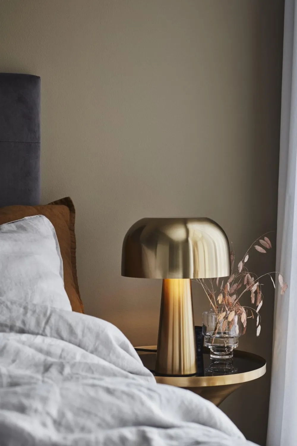 Best Markslöjd Blanca 35cm bordslampa