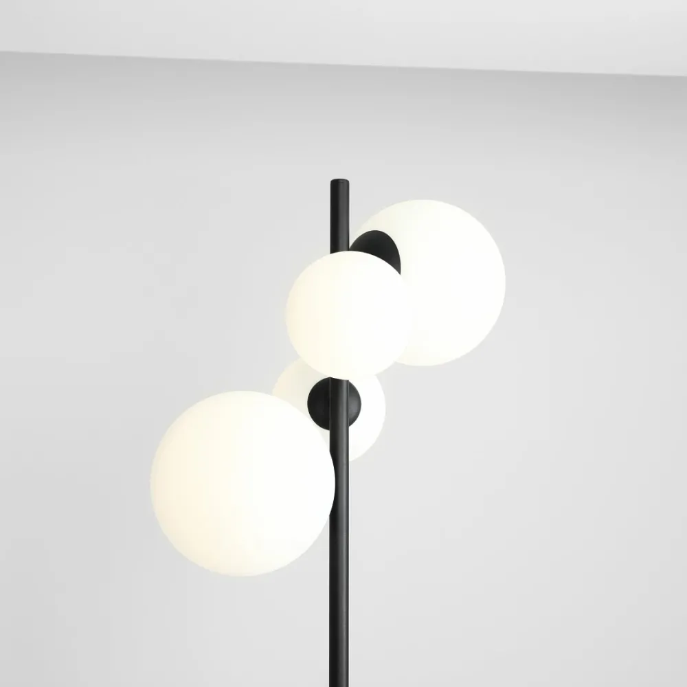 Sale Artera Bloom golvlampa Svart