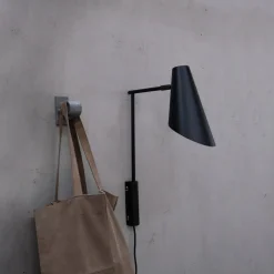 Online Dyberg Larsen Cale 46cm vägglampa Svart
