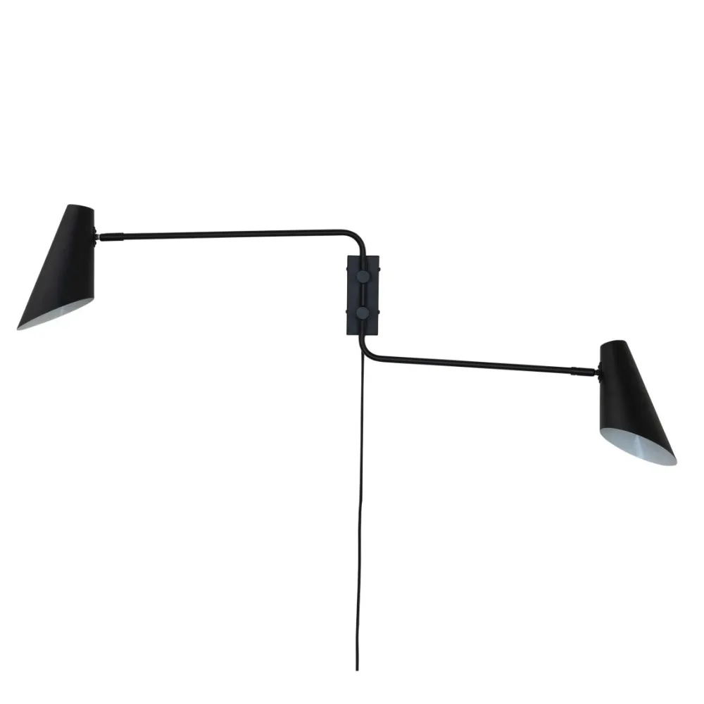 Hot Dyberg Larsen Cale 68cm vägglampa Svart