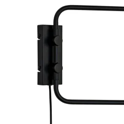 Hot Dyberg Larsen Cale 68cm vägglampa Svart