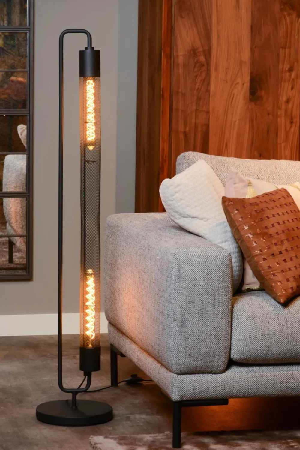 Discount Lucide Calixt golvlampa Svart