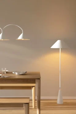 Discount Globen Lighting Cannes golvlampa