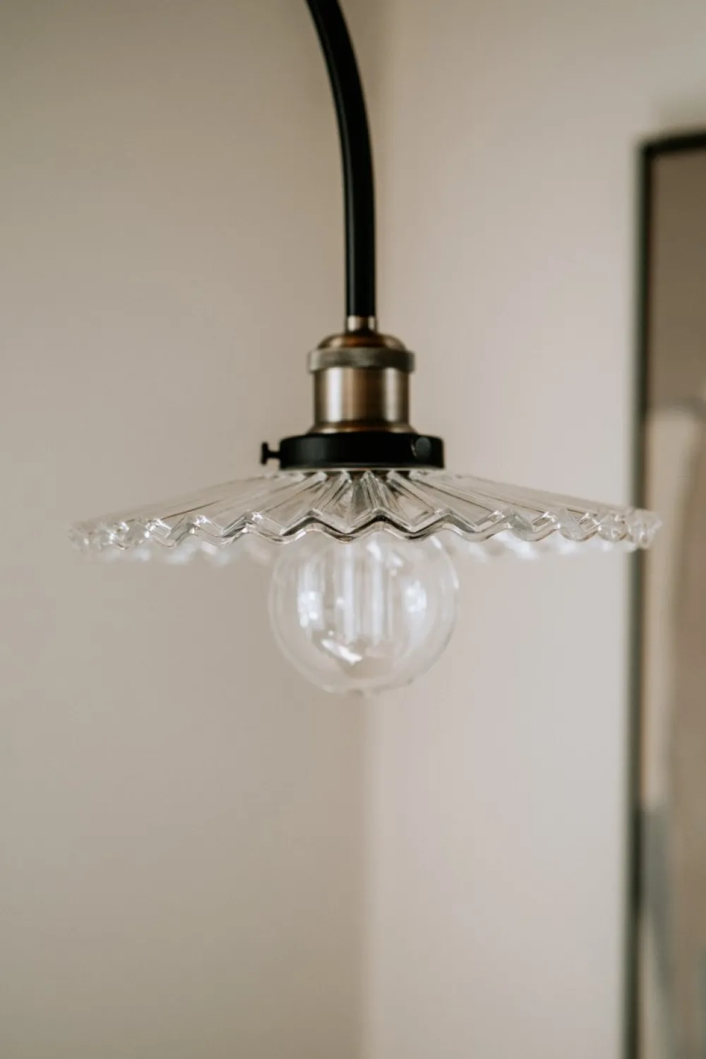Hot Globen Lighting Cobbler 60cm vägglampa Transparent/svart