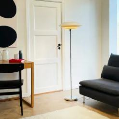 New Dyberg Larsen DL45 golvlampa Vit