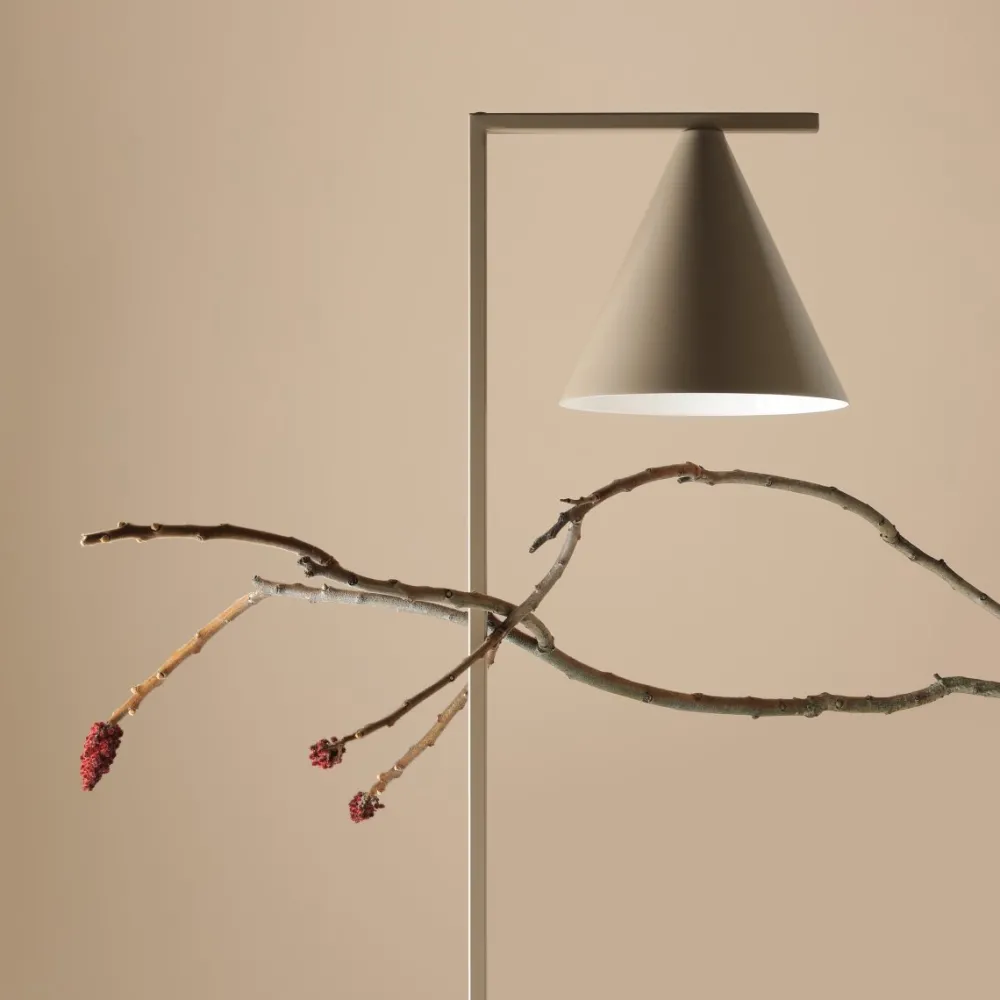 New Artera Form 1 golvlampa