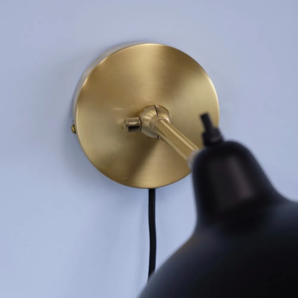 Clearance Dyberg Larsen Futura 43cm vägglampa
