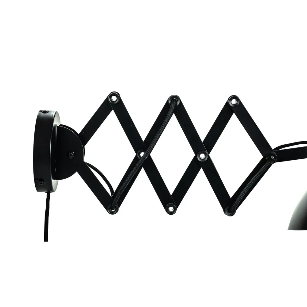 Outlet Dyberg Larsen Futura 60cm vägglampa Svart