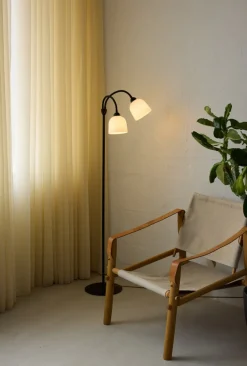 Halo Design Glow 2 golvlampa Svart