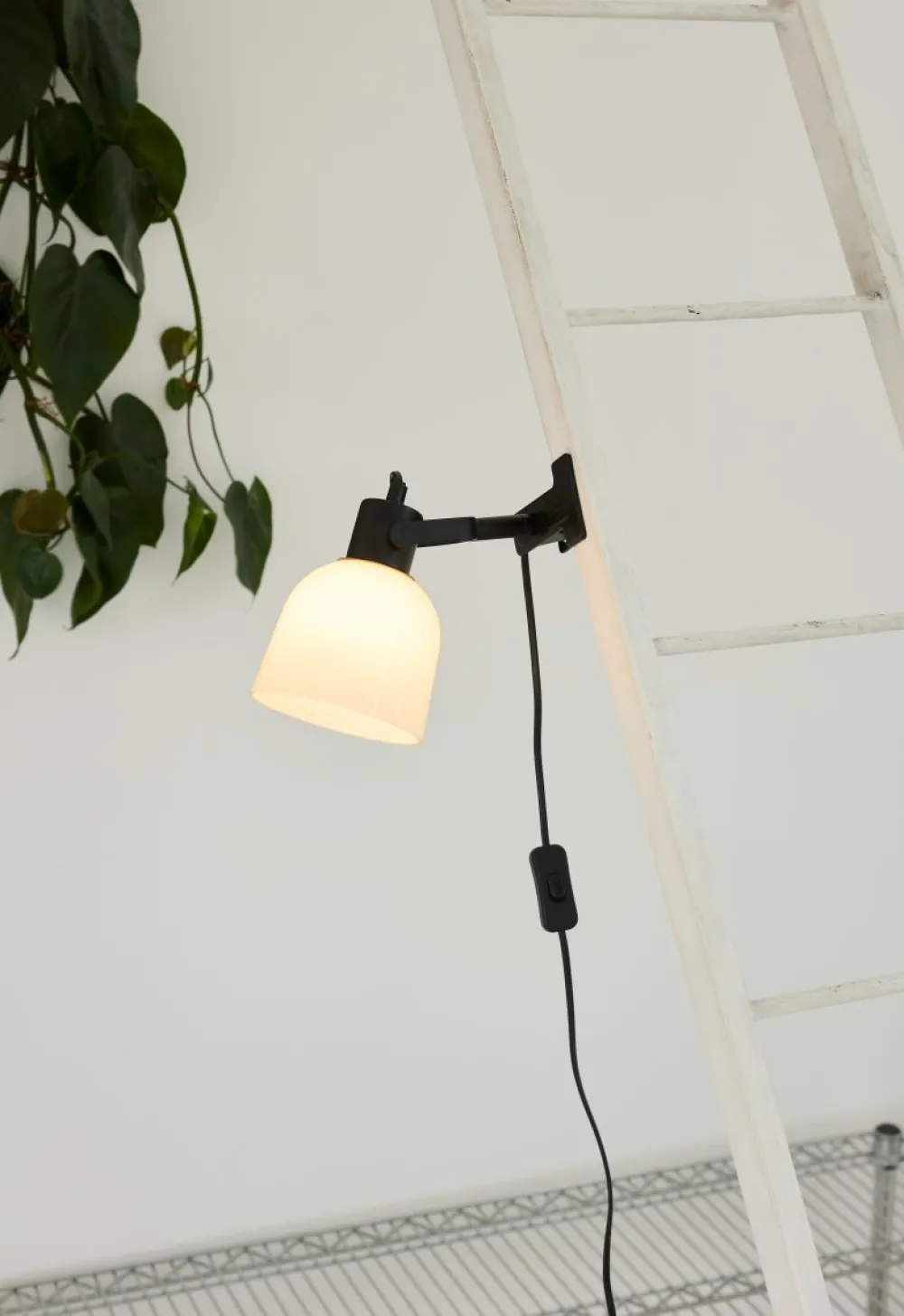 Discount Halo Design Glow klämlampa Svart