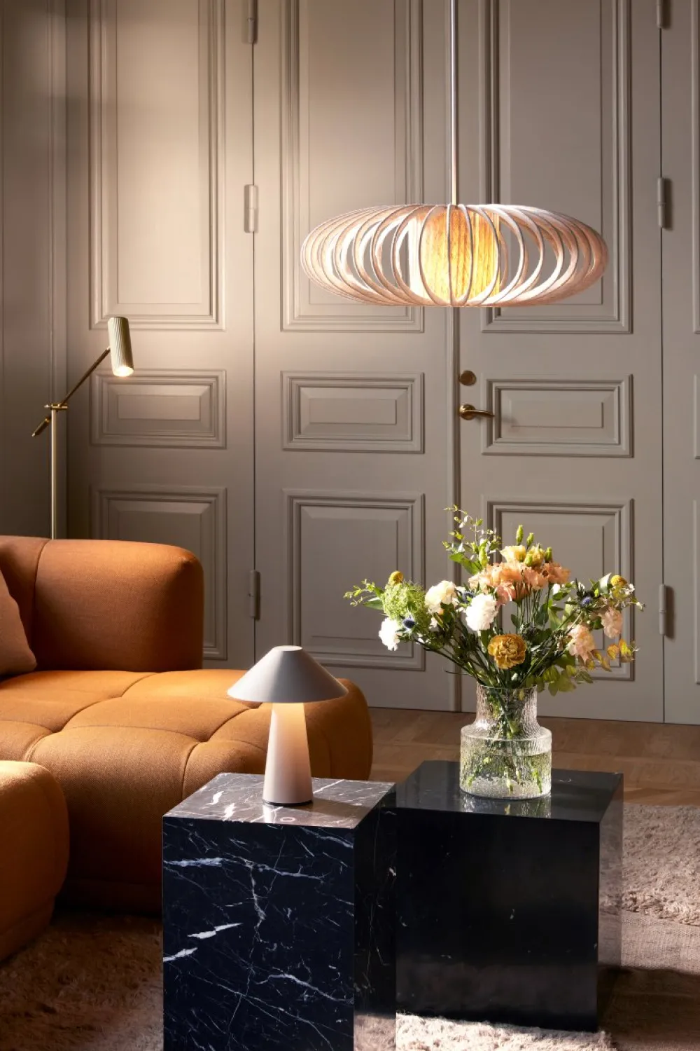 Clearance Globen Lighting Hubble Read golvlampa