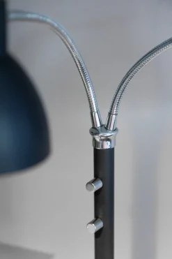 Halo Design Hudson 2 golvlampa Svart