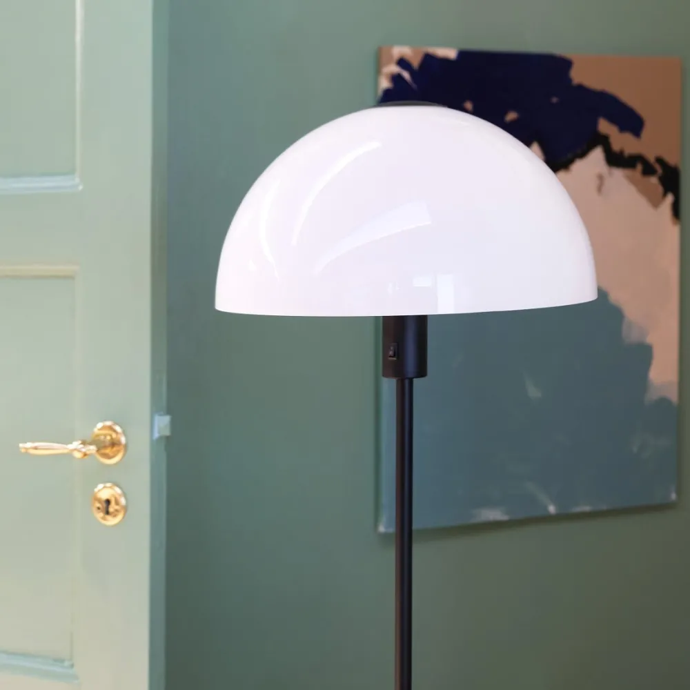 Discount Dyberg Larsen Jazz golvlampa Svart