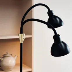 Best Dyberg Larsen Lilje golvlampa Svart