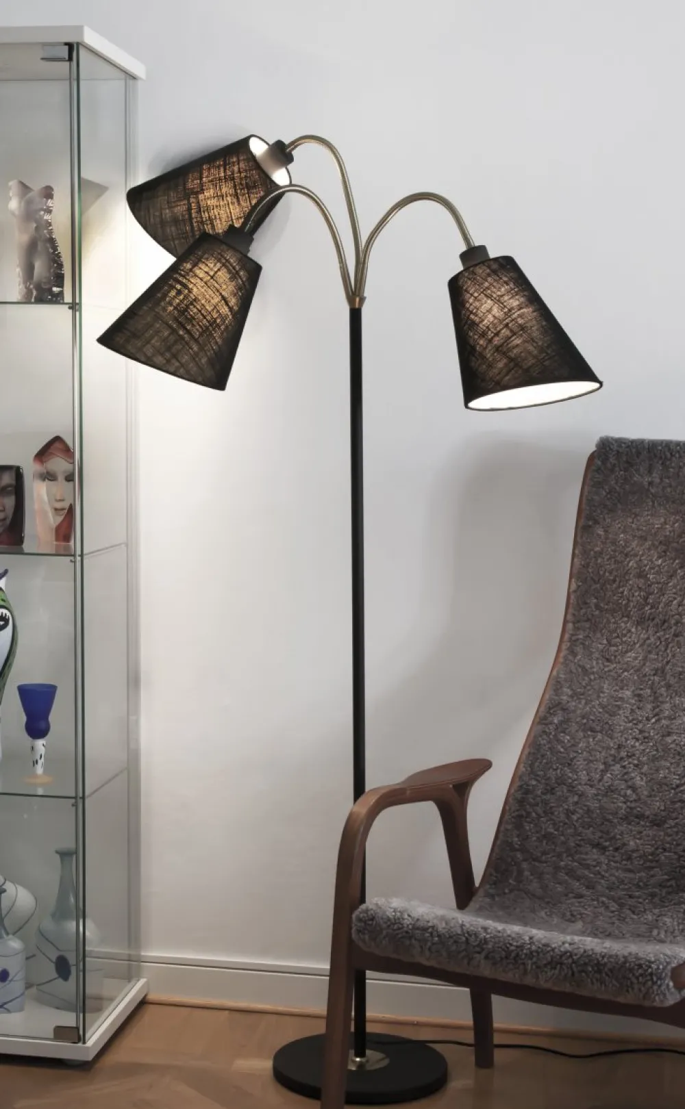Discount Aneta Lighting Ljusdal 3 golvlampa Svart