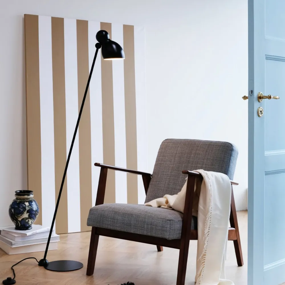 Discount Dyberg Larsen Ludo golvlampa Svart