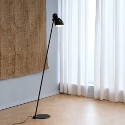 Discount Dyberg Larsen Ludo golvlampa Svart