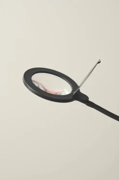 Best Halo Design Magni golvlampa Svart
