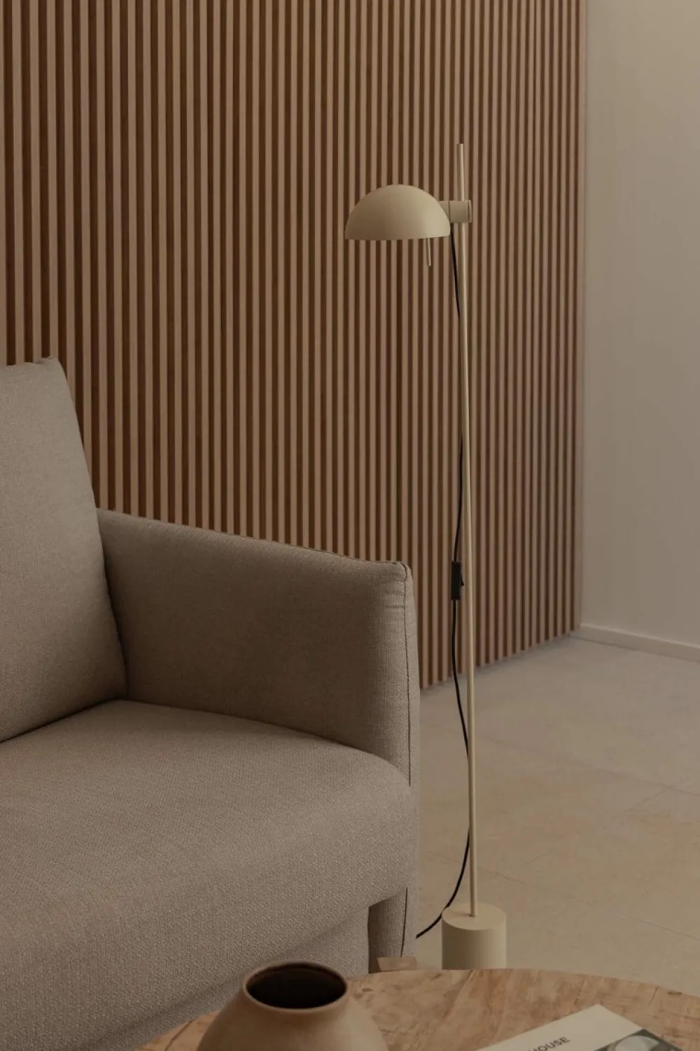 Sale Faro Barcelona Matilda golvlampa