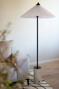 Best Globen Lighting Matisse golvlampa Vit