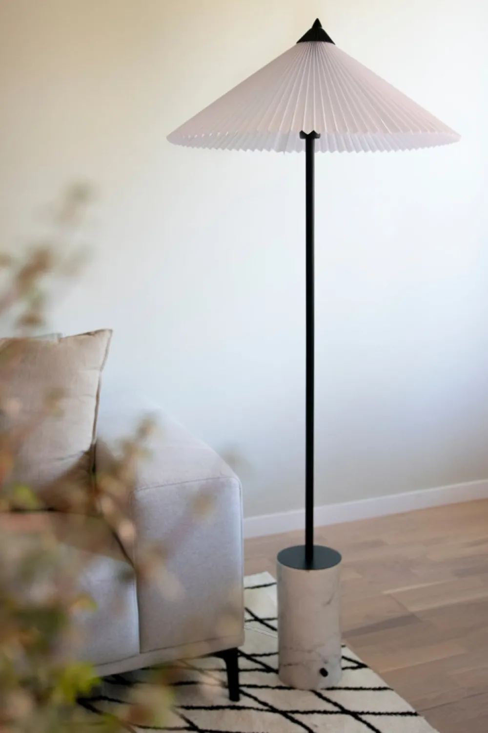 Best Globen Lighting Matisse golvlampa Vit
