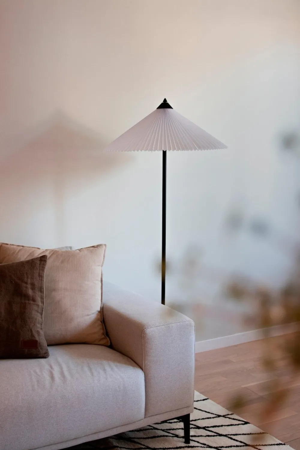 Best Globen Lighting Matisse golvlampa Vit