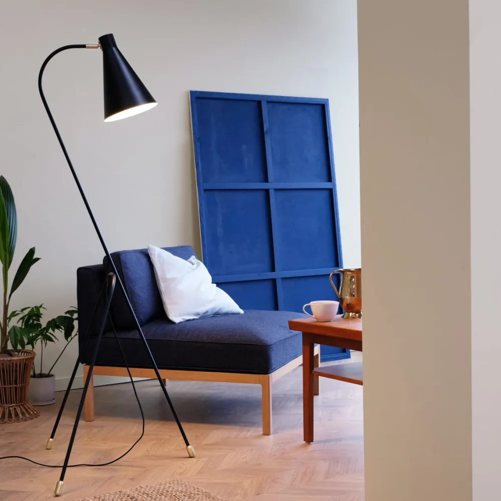 Discount Dyberg Larsen Miles golvlampa Svart