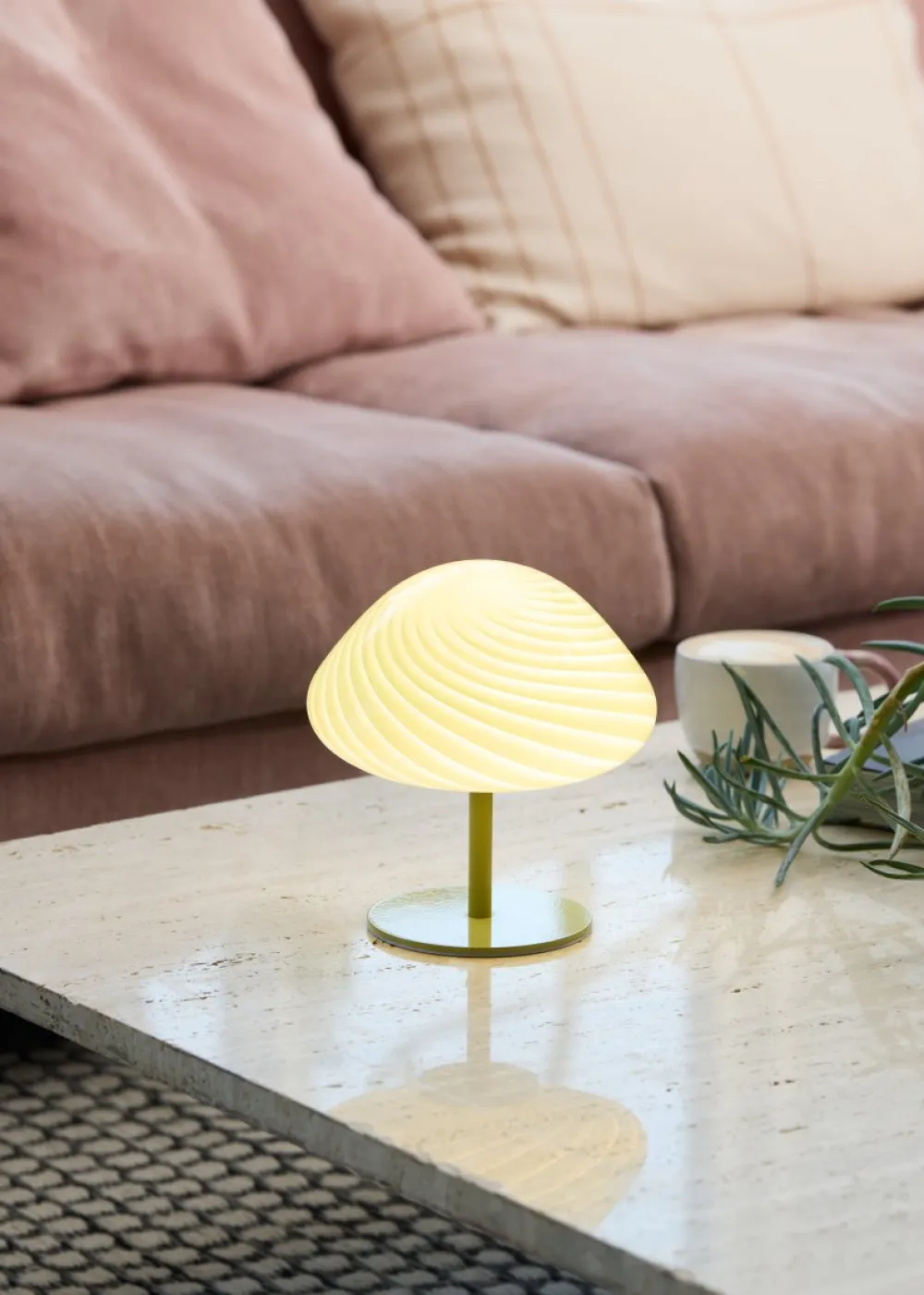 Hot Halo Design Mini Mush 17cm bordslampa