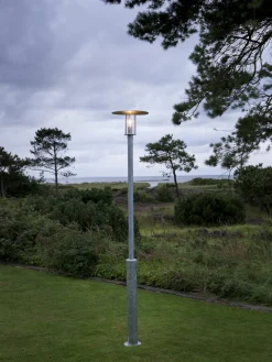 Clearance Konstsmide Mode 220cm stolpe Varmförzinkad