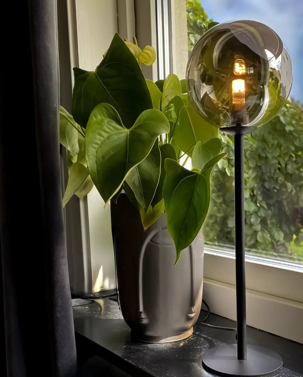 Hot Aneta Lighting Molekyl 43cm bordslampa Rökgrå