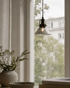 Lampan Mäster Ø15 fönsterlampa