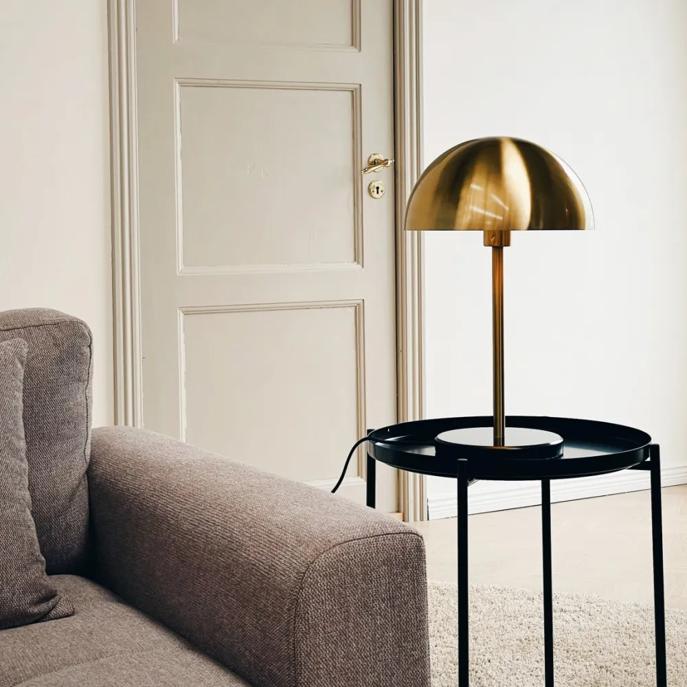 Clearance Dyberg Larsen Nancy 50cm bordslampa Mässing/svart
