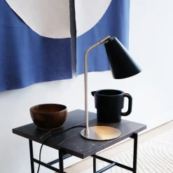 Dyberg Larsen Oswald 40cm skrivbordslampa Borstad stål