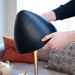 Dyberg Larsen Oulu golvlampa