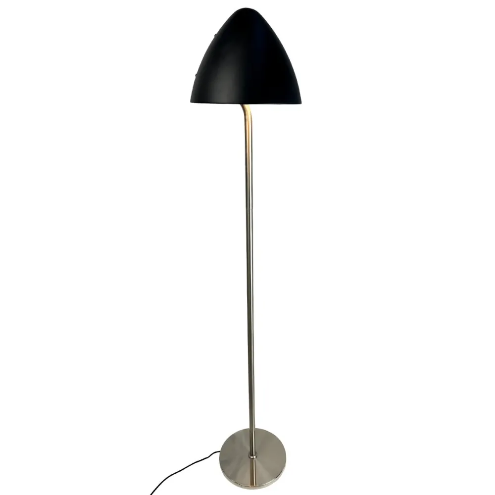 Dyberg Larsen Oulu golvlampa