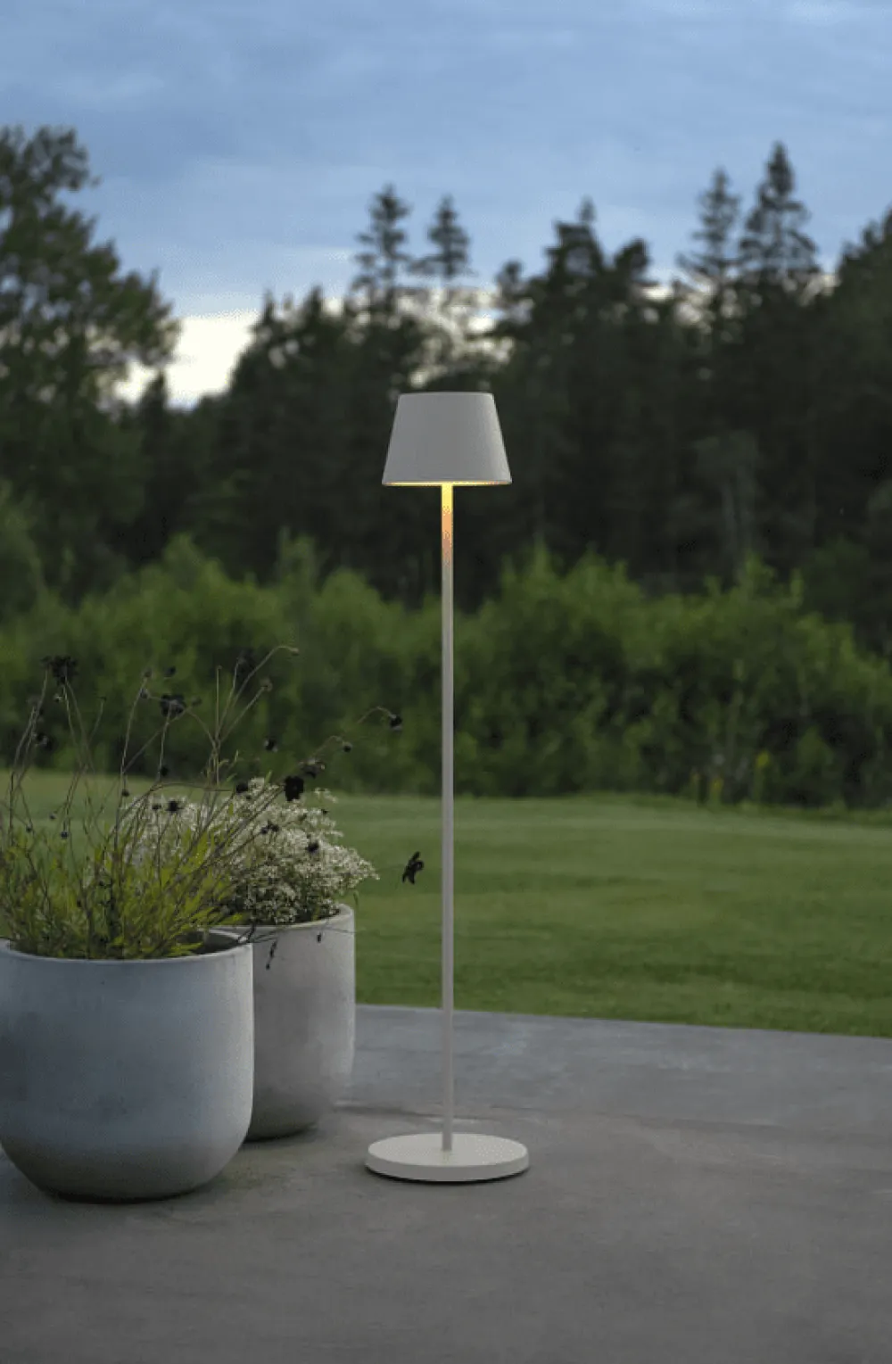 Clearance Konstsmide Pomezia 124cm portabel