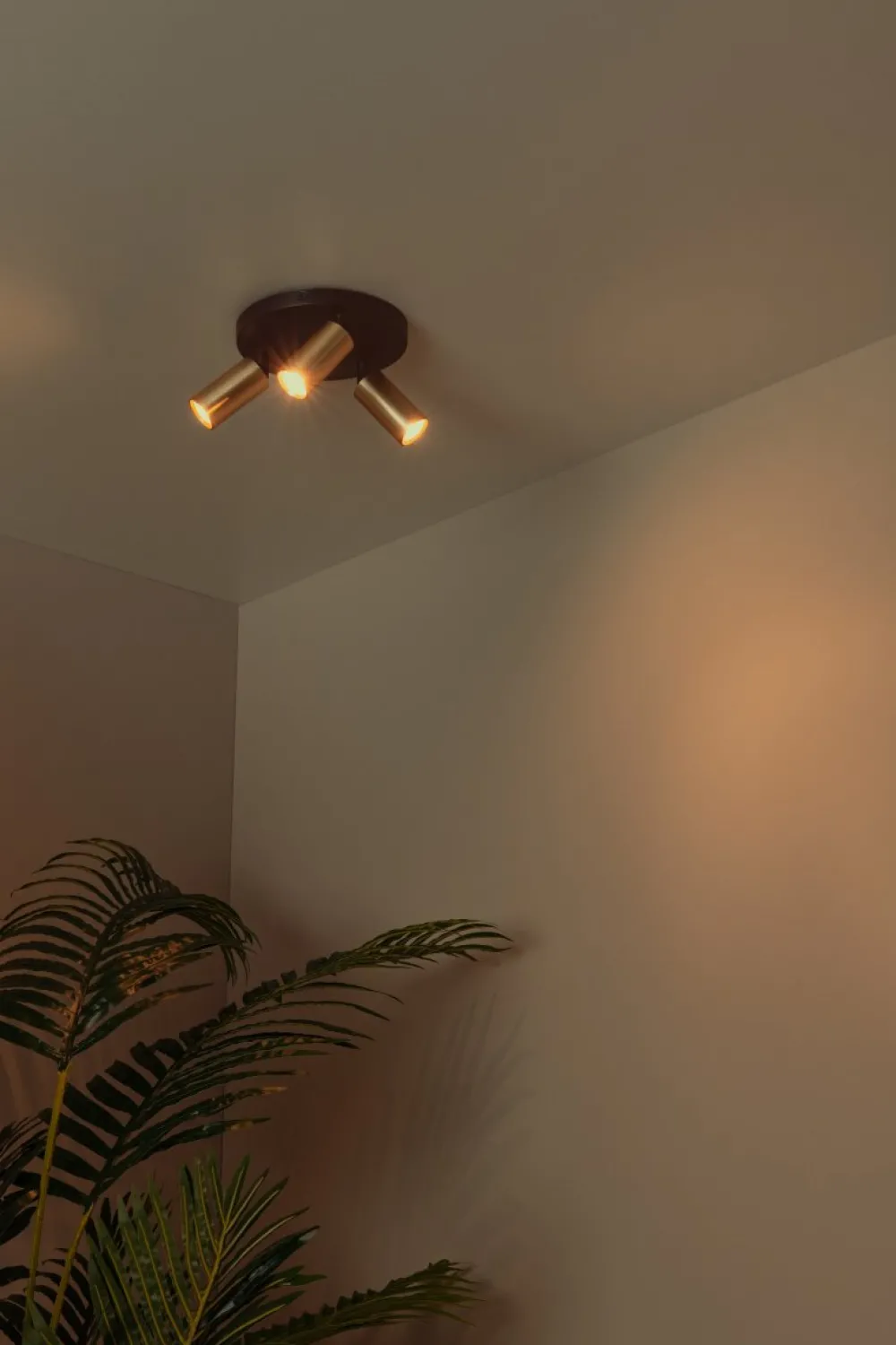 Online Lucide Ritmo 3 spotlight