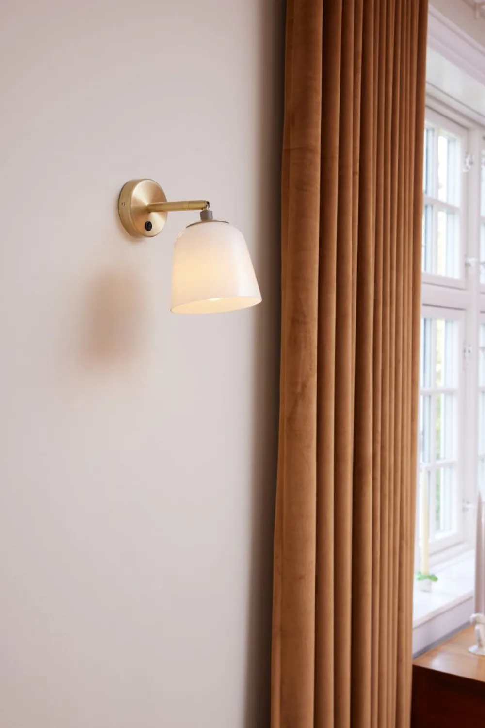 Best Halo Design Room 49 Ø15 vägglampa Antikmässing