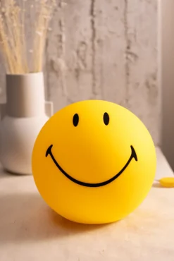 Outlet Mr Maria Smiley Star Light barnlampa Gul