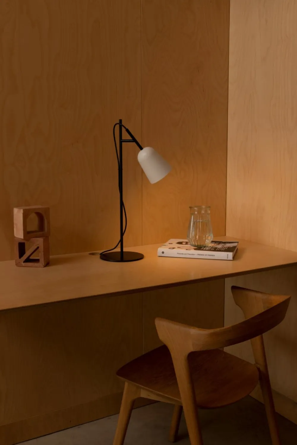 Outlet Faro Barcelona Studio 55cm skrivbordslampa