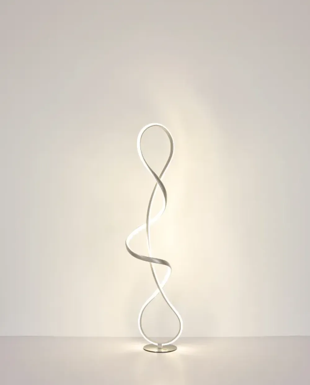 Clearance Globo Lighting Swirl golvlampa Nickel