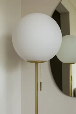 Hot Globen Lighting Torrano golvlampa
