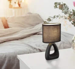 Hot Globo Lighting Triangle 30cm bordslampa